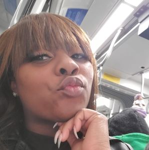 Meet your Posher, Queenie